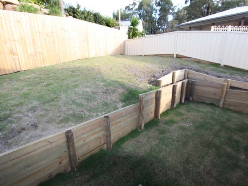3 Jenny Lind Court, Boyne Island QLD 4680