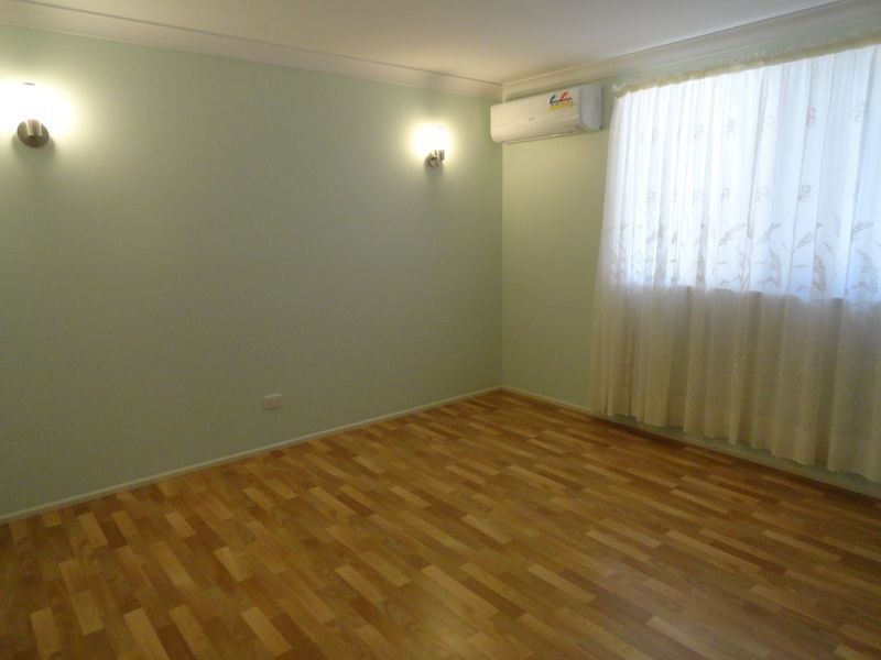 1 Bellemere Court, Boyne Island QLD 4680