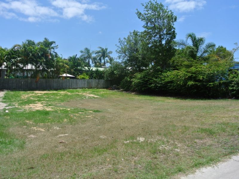 109 Malpas Street, Boyne Island QLD 4680