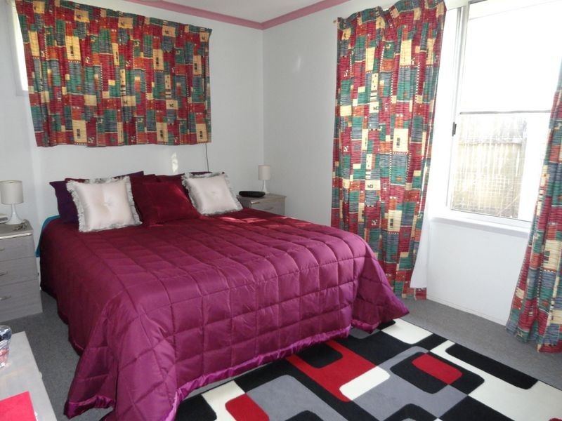 14 Edward Street, Boyne Island QLD 4680