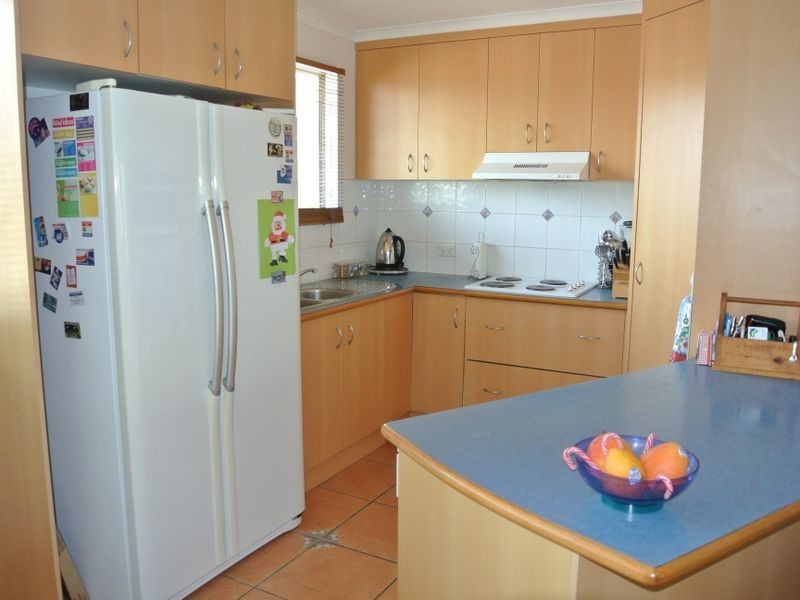 4 Benowa Court, Boyne Island QLD 4680