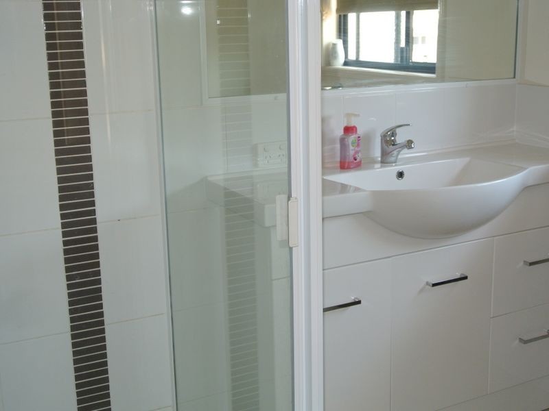 21 Surita Court, Boyne Island QLD 4680