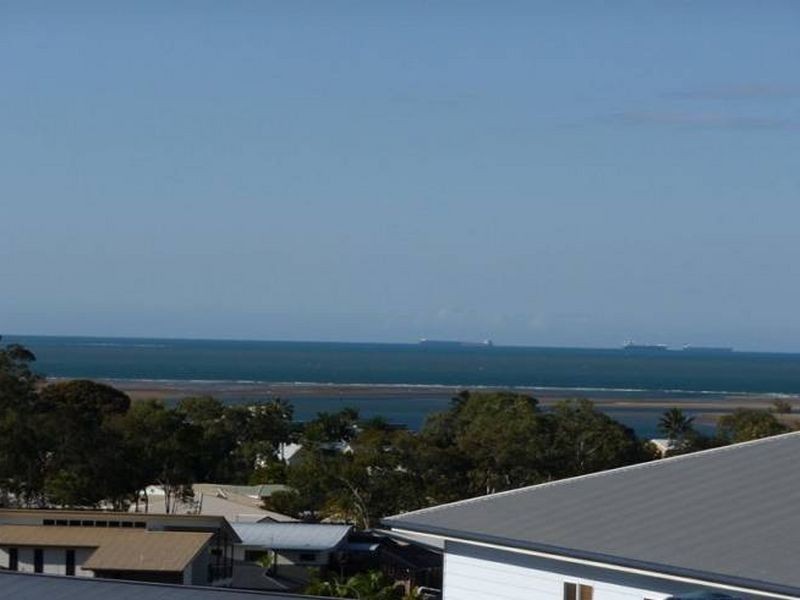 5 Danielle Court, Boyne Island QLD 4680