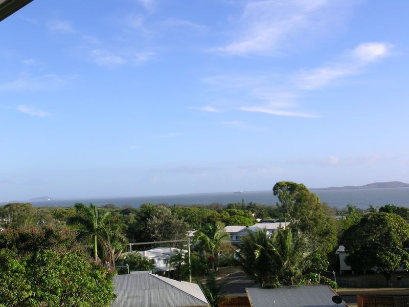 2/18 Pacific Avenue, Tannum Sands QLD 4680