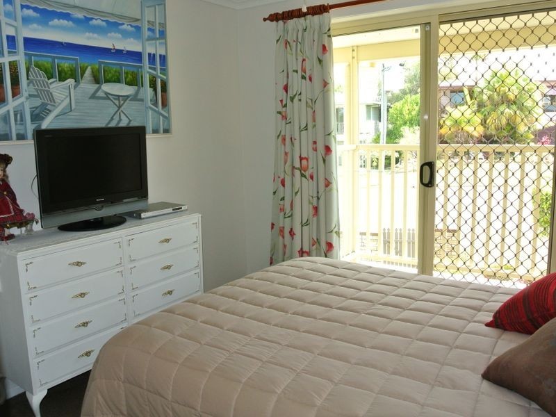 56 Booth Avenue, Tannum Sands QLD 4680