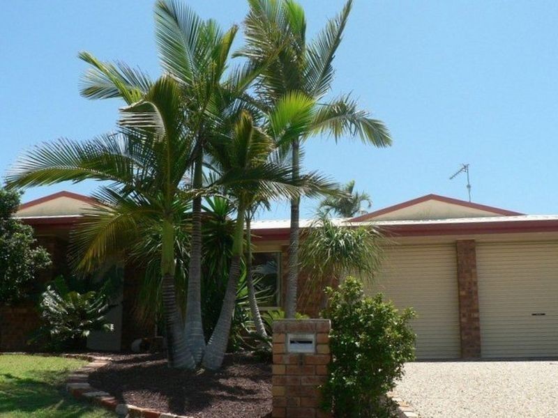 8 Belah Court, Boyne Island QLD 4680