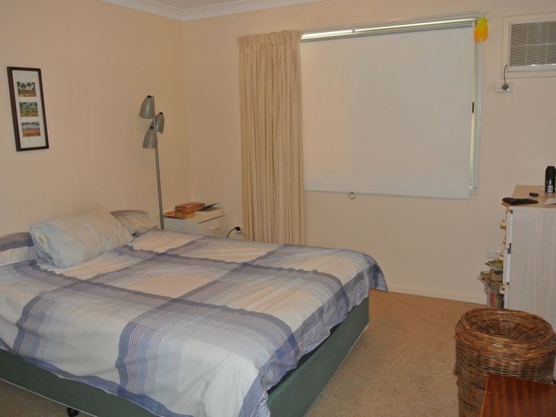 37 Tarcoola Drive, Boyne Island QLD 4680