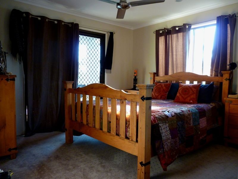 8 Parkside Street, Tannum Sands QLD 4680