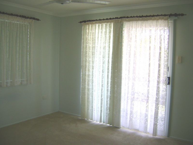 7 Crest Avenue, Boyne Island QLD 4680