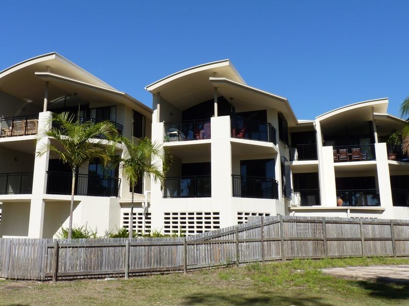 4/8A Wyndham Avenue, Boyne Island QLD 4680