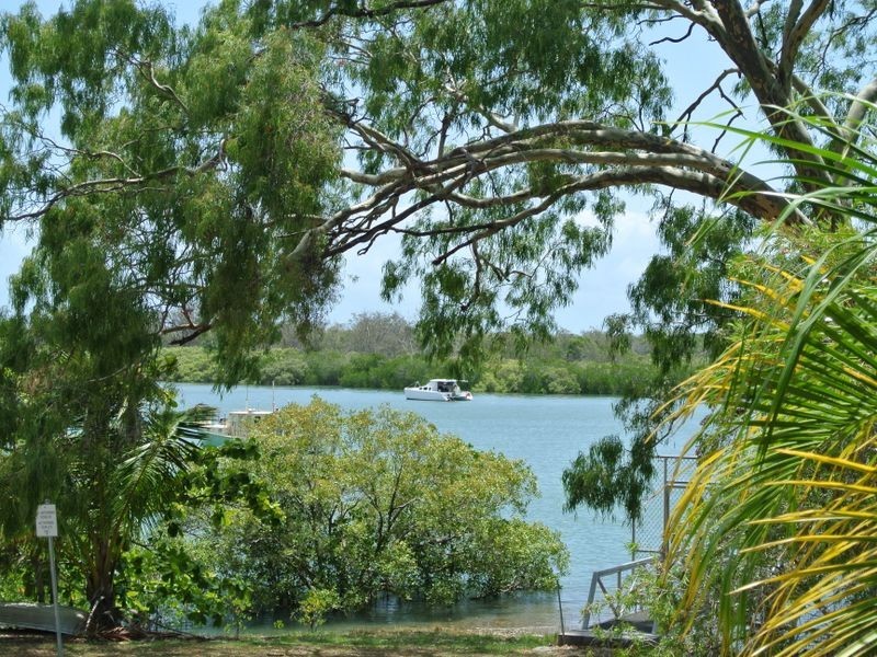 4/8A Wyndham Avenue, Boyne Island QLD 4680