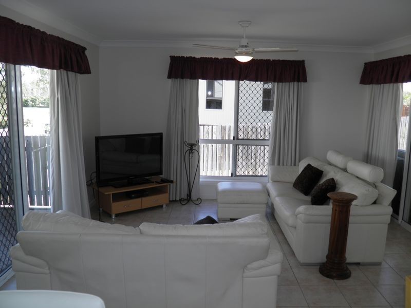 1/42 Golf View Drive, Boyne Island QLD 4680