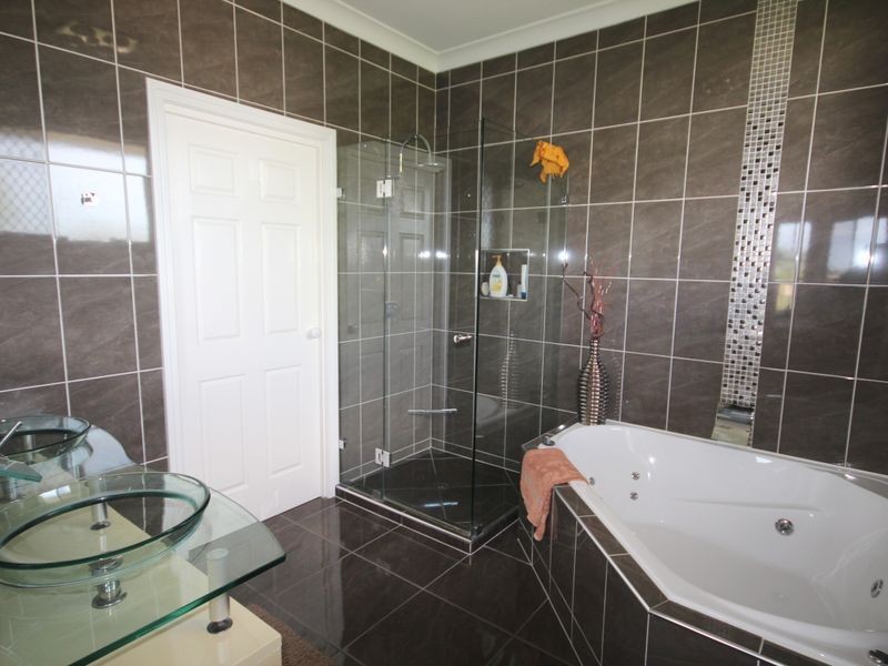 11 Caledon Street, Tannum Sands QLD 4680