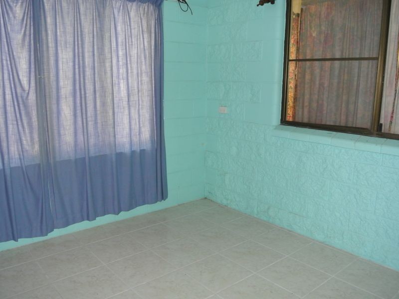 18 Hickman Street, Bororen QLD 4678