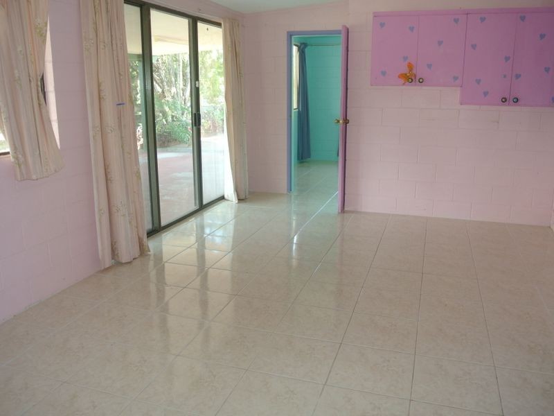 18 Hickman Street, Bororen QLD 4678