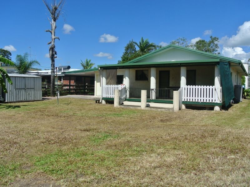 18 Hickman Street, Bororen QLD 4678