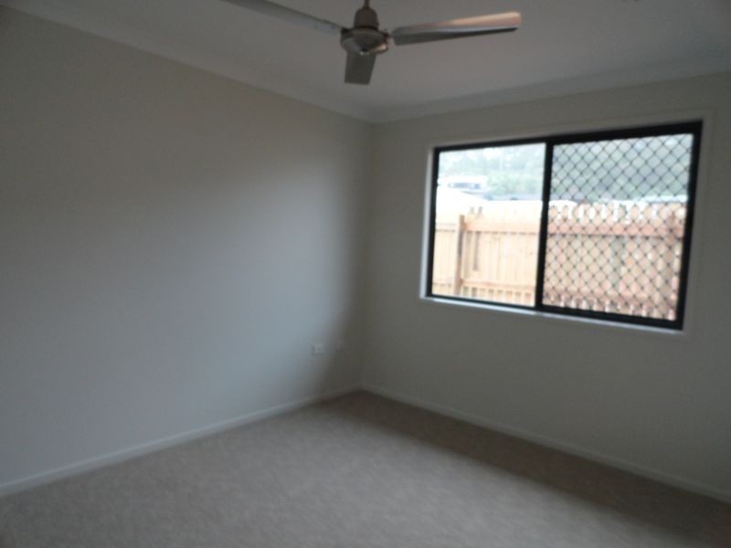 13 Stella Street, Boyne Island QLD 4680