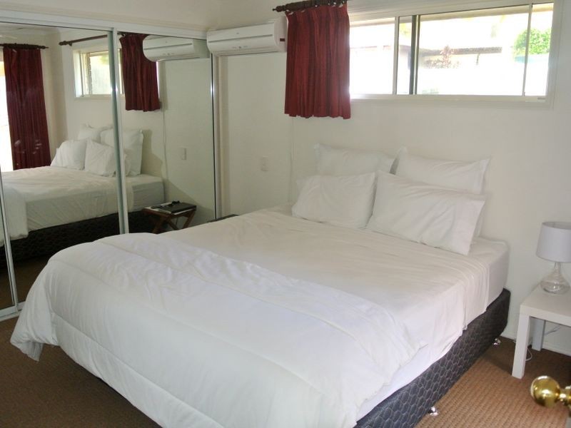 11 Geoffrey Thomas Drive, Tannum Sands QLD 4680