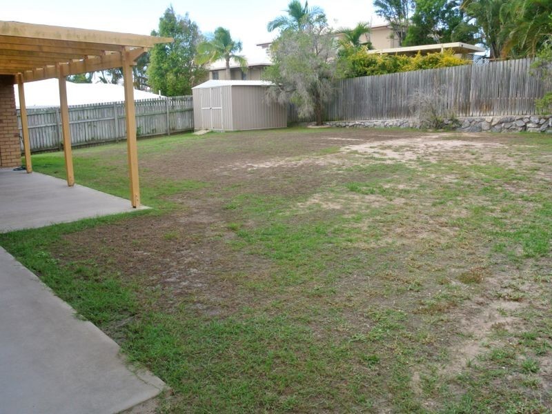 11 Geoffrey Thomas Drive, Tannum Sands QLD 4680