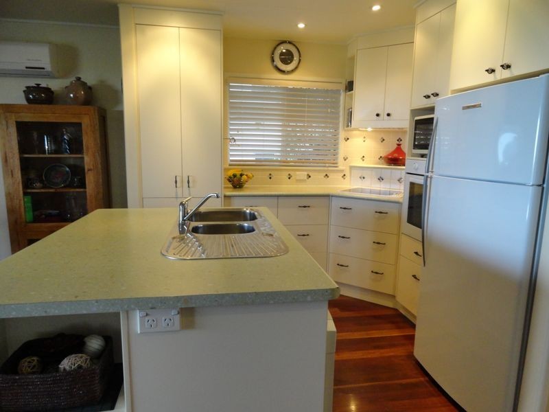 30 Amaroo Street, Boyne Island QLD 4680