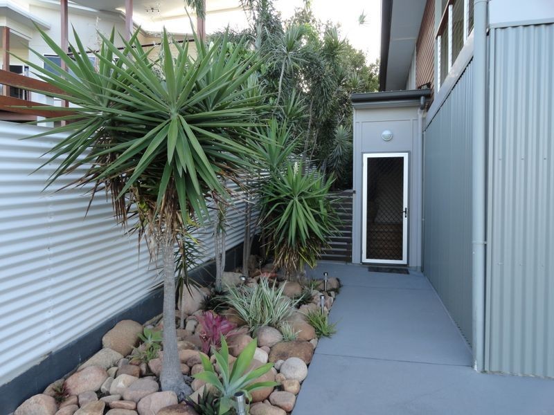 30 Amaroo Street, Boyne Island QLD 4680