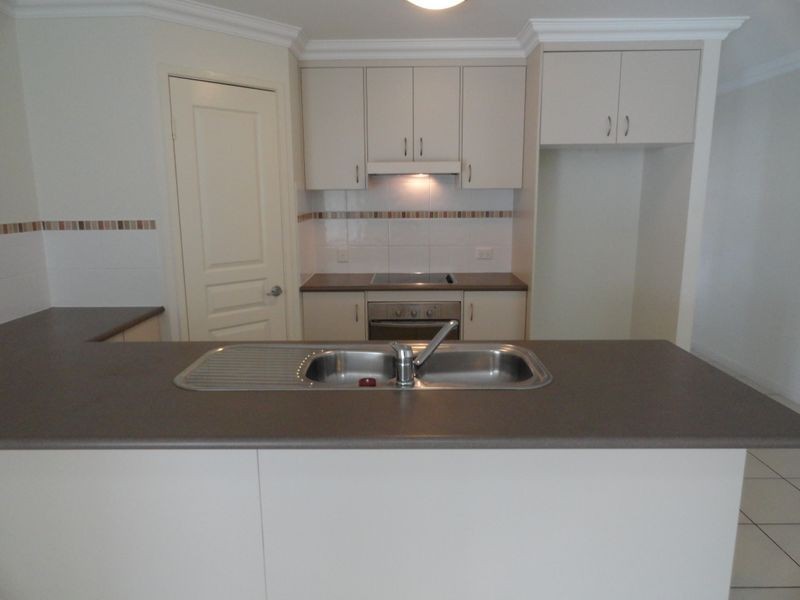 8 Bauhinia Street, Boyne Island QLD 4680