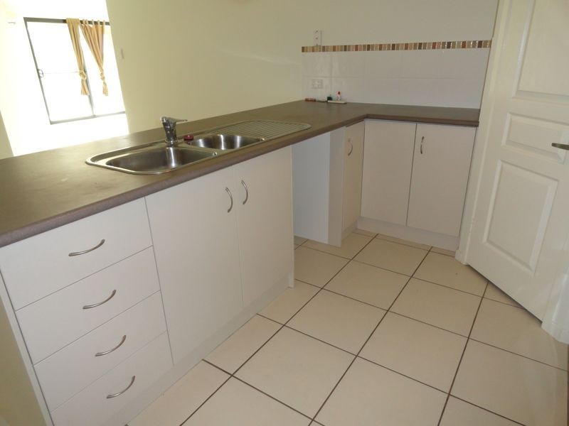 8 Bauhinia Street, Boyne Island QLD 4680