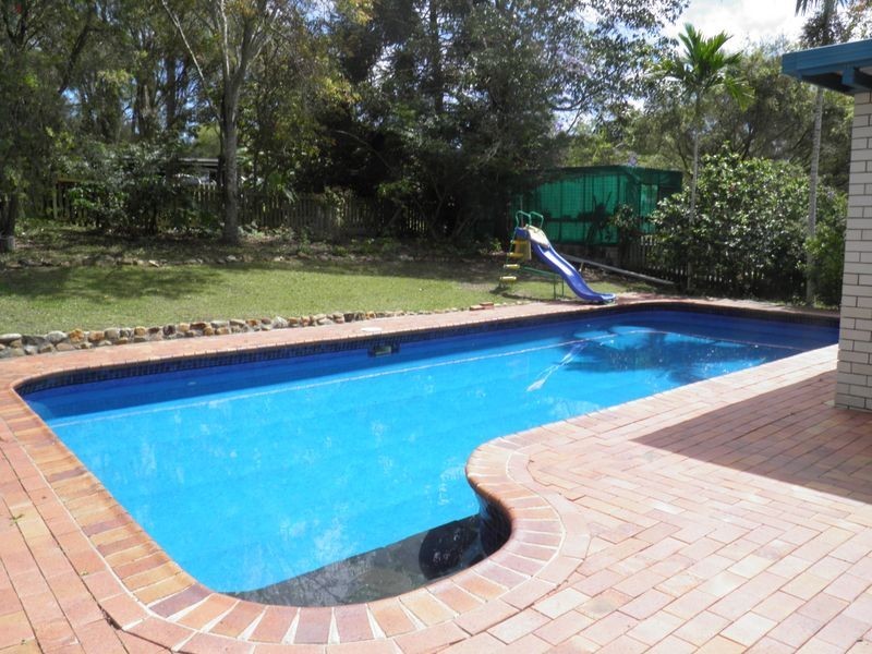 32 Helen Crescent, Wurdong Heights QLD 4680