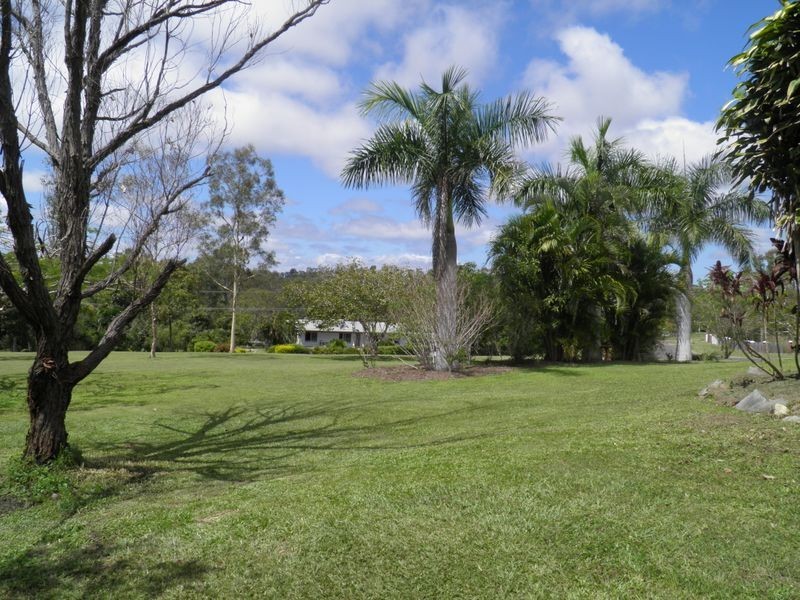 32 Helen Crescent, Wurdong Heights QLD 4680