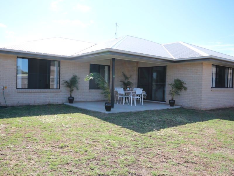 14 Surita Court, Boyne Island QLD 4680