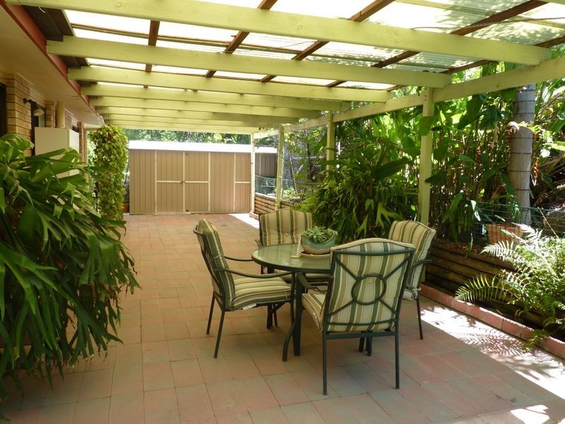 18 Latrobe Street, Tannum Sands QLD 4680