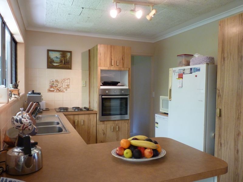 18 Latrobe Street, Tannum Sands QLD 4680