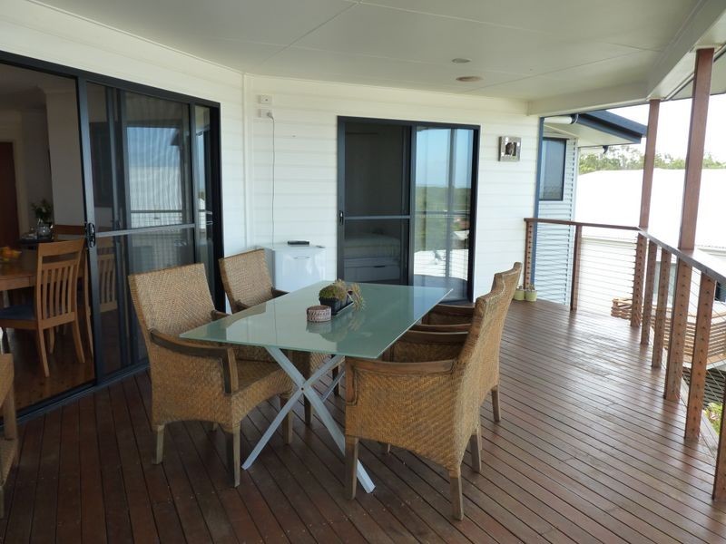35 Lighthouse Drive, Boyne Island QLD 4680