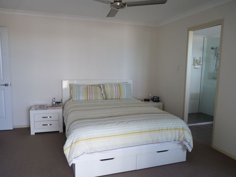 35 Lighthouse Drive, Boyne Island QLD 4680