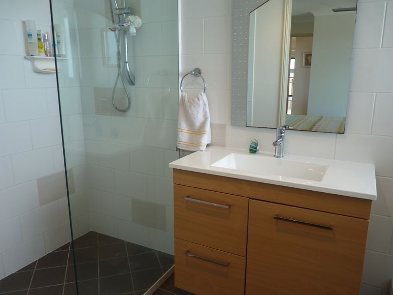 35 Lighthouse Drive, Boyne Island QLD 4680
