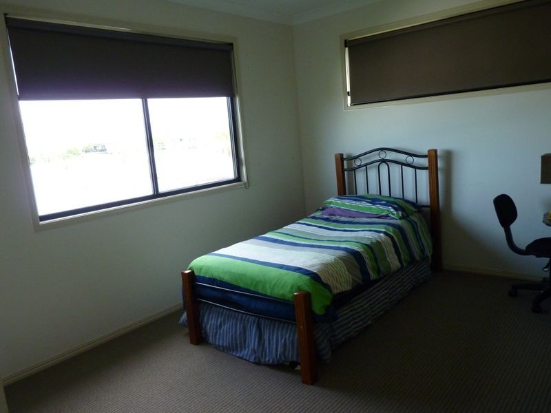 35 Lighthouse Drive, Boyne Island QLD 4680