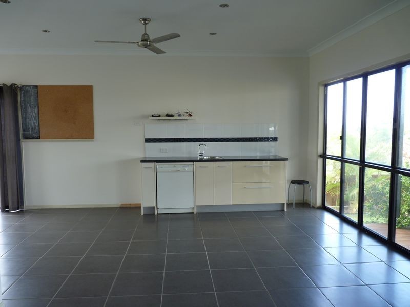 35 Lighthouse Drive, Boyne Island QLD 4680