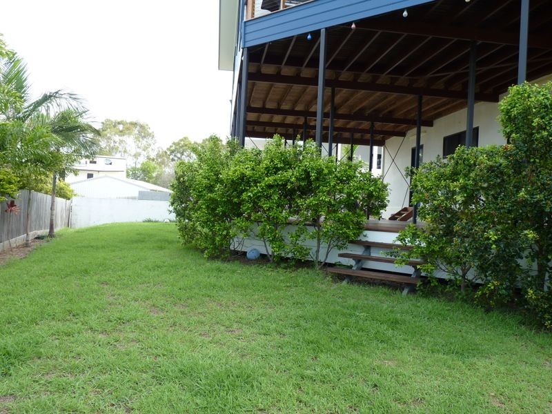 35 Lighthouse Drive, Boyne Island QLD 4680
