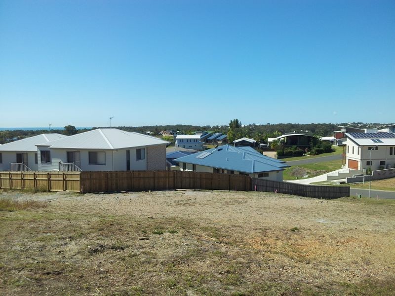 8A Jenny Lind Court, Boyne Island QLD 4680