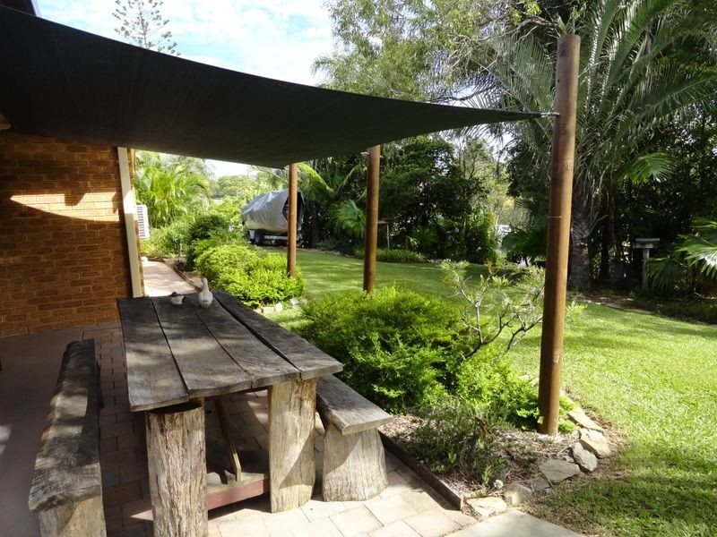 40 Edward Street, Boyne Island QLD 4680