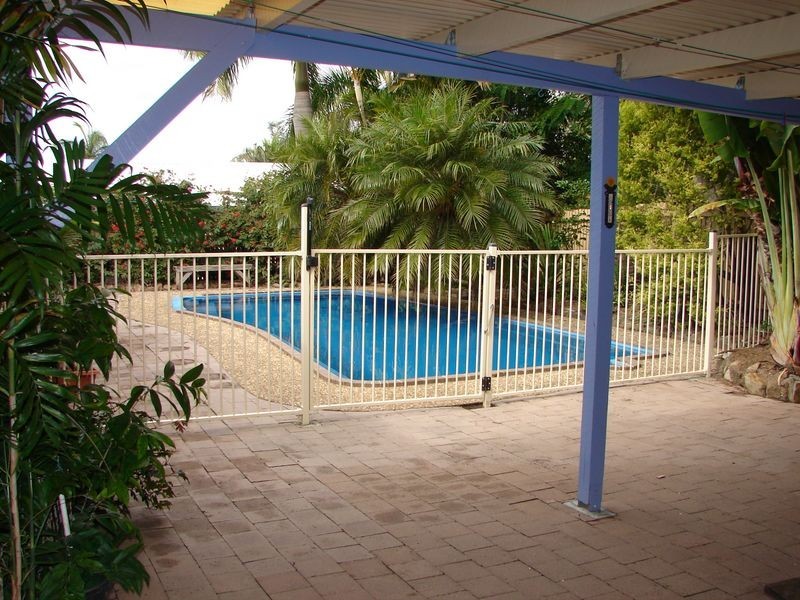 40 Edward Street, Boyne Island QLD 4680