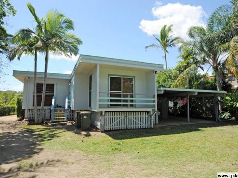 11 River Drive, Boyne Island QLD 4680