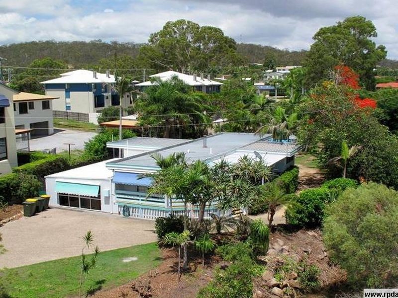 11 River Drive, Boyne Island QLD 4680