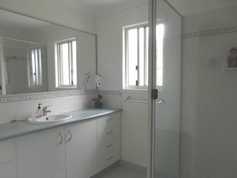 6 Yacht Road, Tannum Sands QLD 4680