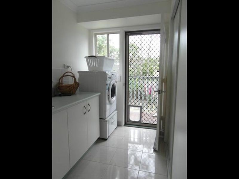 6 Yacht Road, Tannum Sands QLD 4680