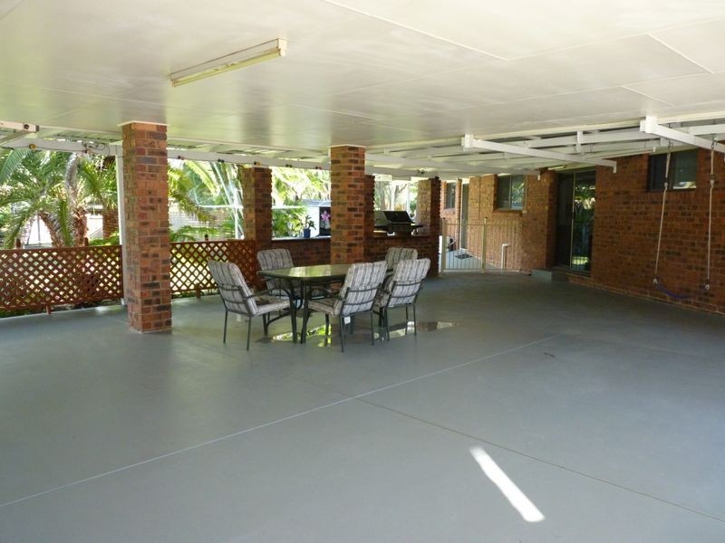 17 Silverton Drive, Tannum Sands QLD 4680
