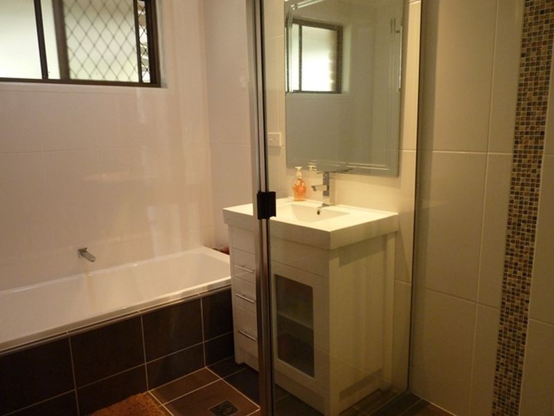 17 Silverton Drive, Tannum Sands QLD 4680