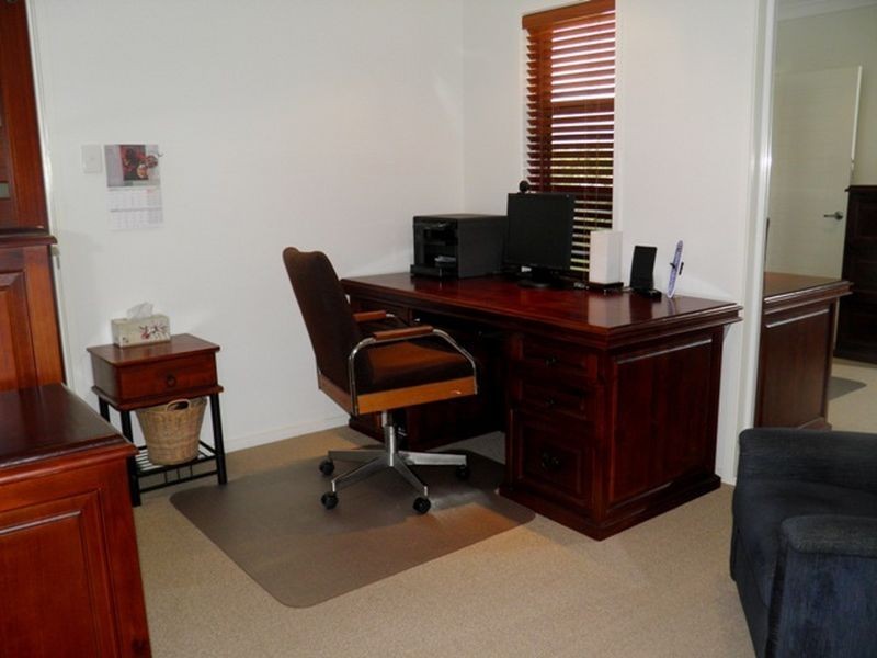 6 Stella Street, Boyne Island QLD 4680