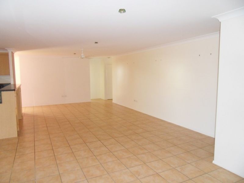 7 Riverside Drive, Tannum Sands QLD 4680