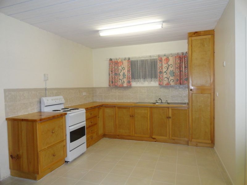 16 School Street, Tannum Sands QLD 4680